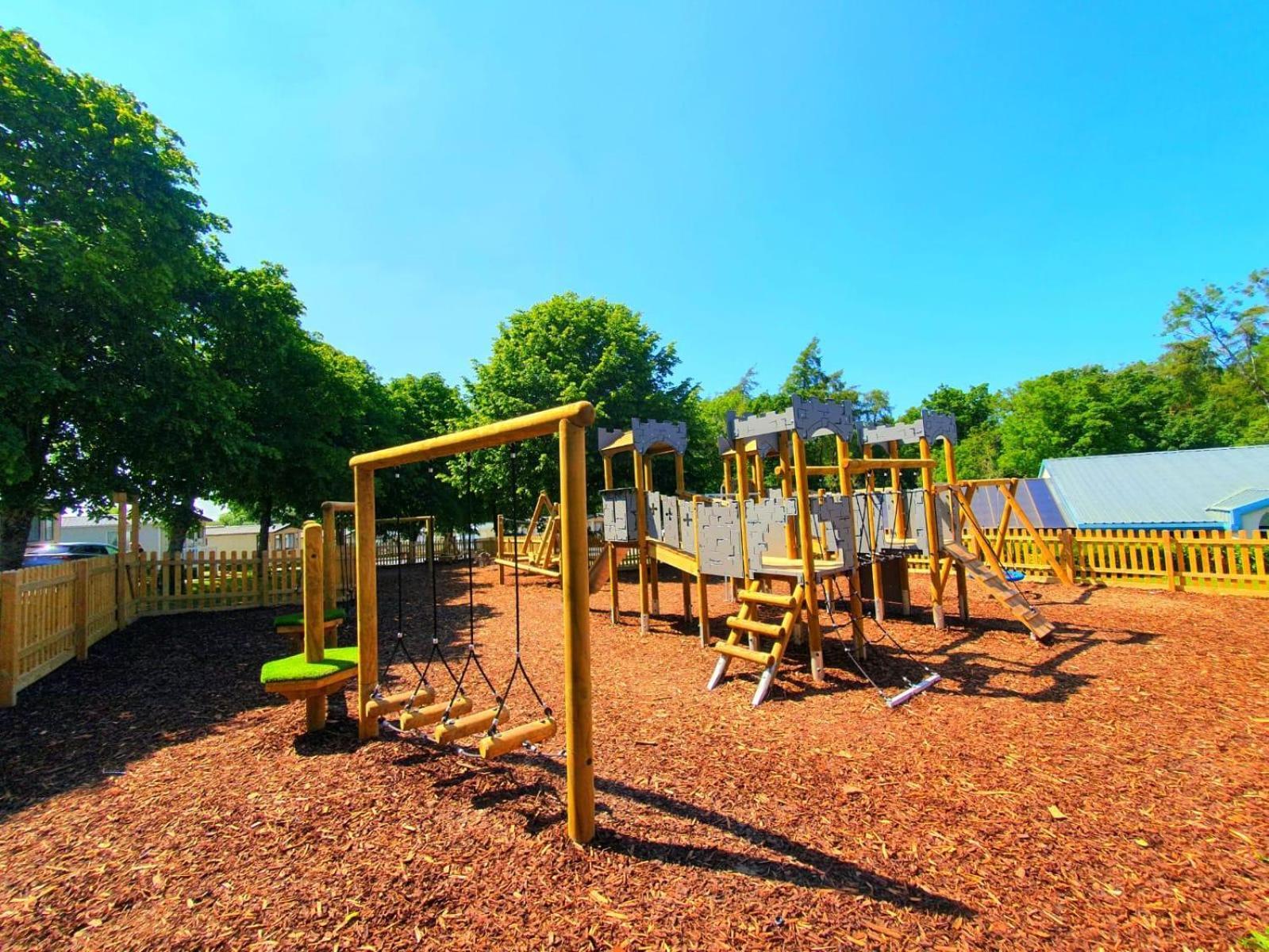 Cwm-y-glo No 61 Brynteg Country & Leisure Retreatヴィラ エクステリア 写真